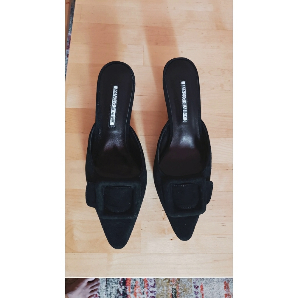 Manolo Blahnik maysale mules